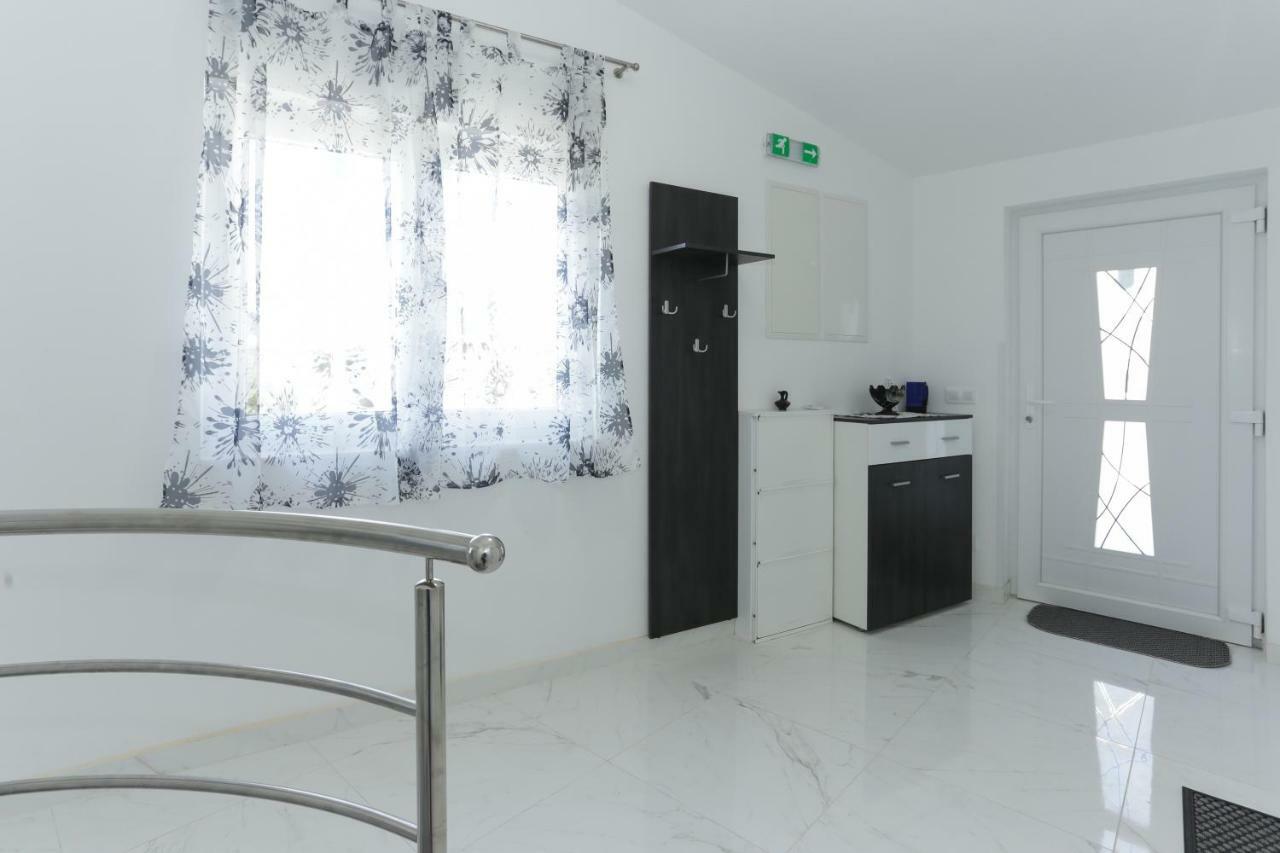 Villa Supuk Vinišće Exteriér fotografie