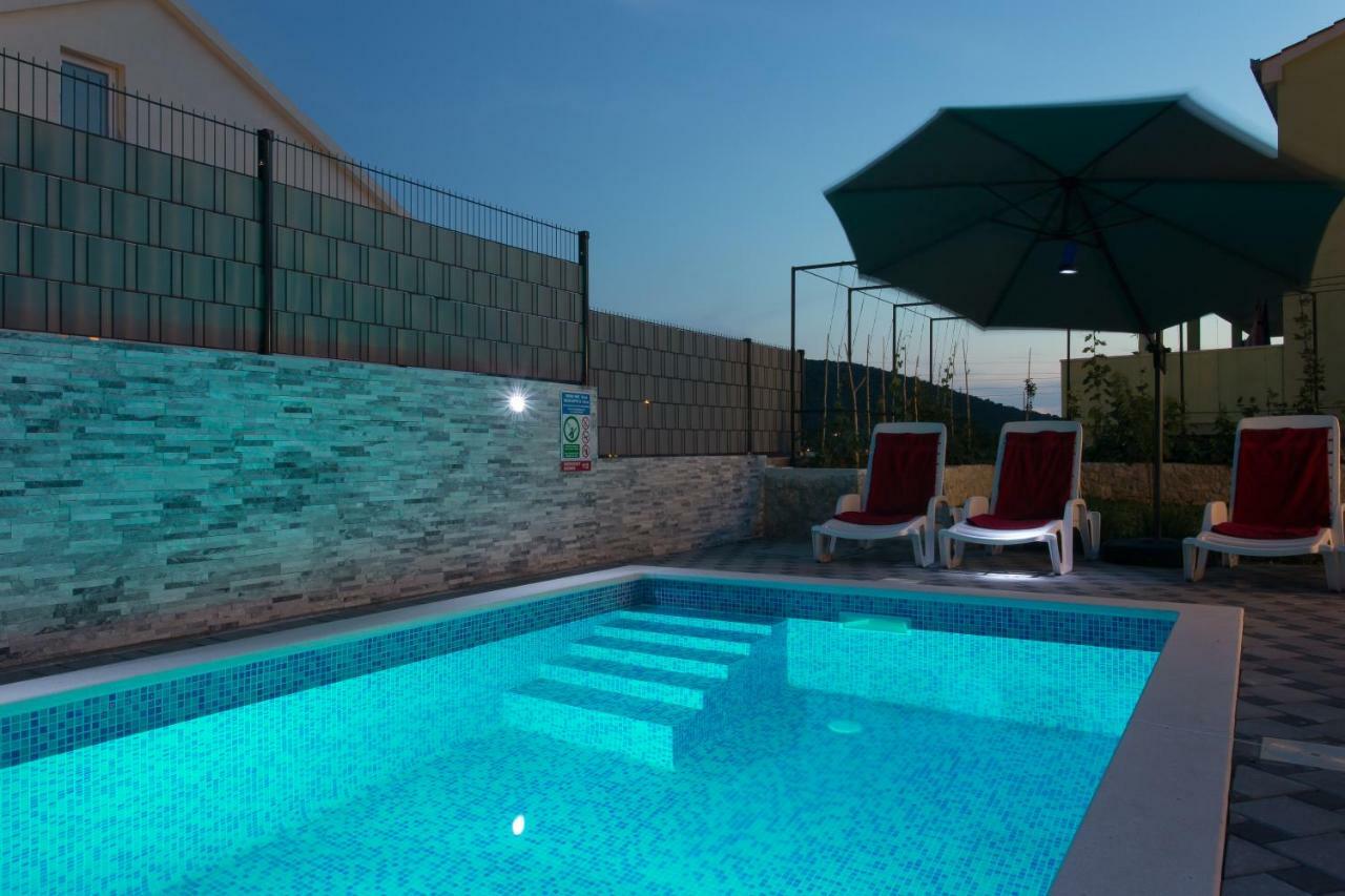 Villa Supuk Vinišće Exteriér fotografie